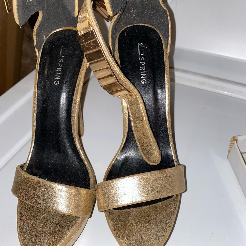 Shoes - Picture 2 of 3